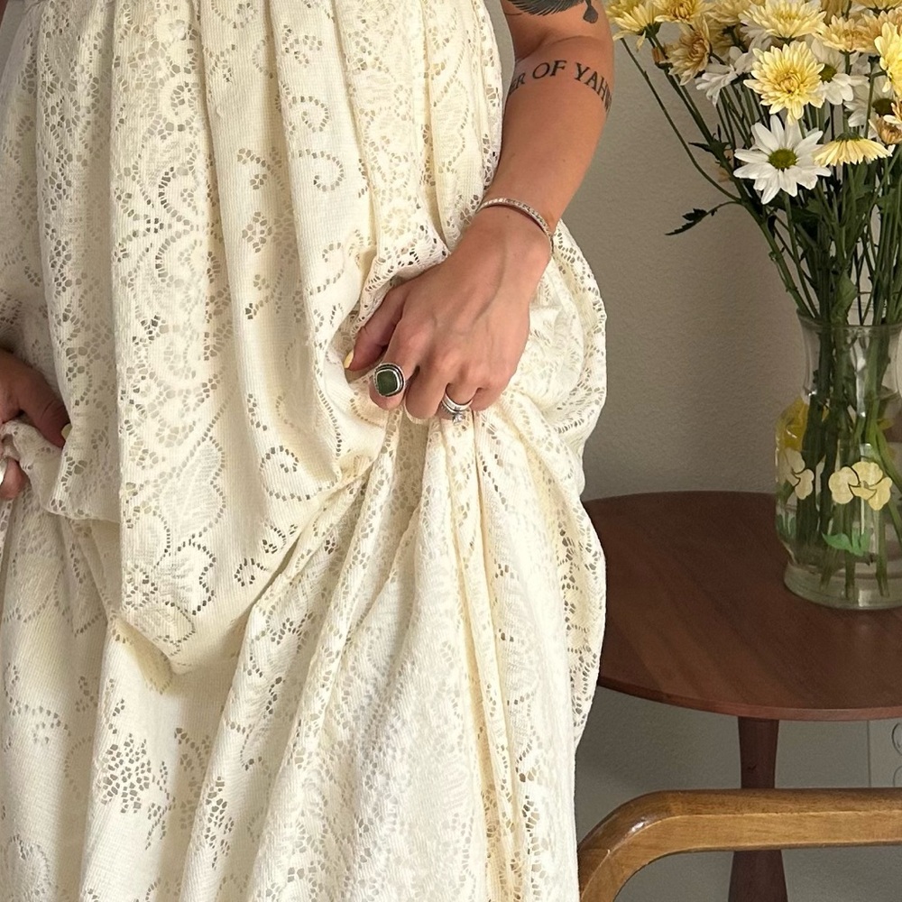 Elegant Cream Lace Dress